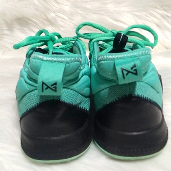 Nike PG3 Menta Green Tennis Shoes Sz.6.5Youth Or Womens 7-7 1/2. Gently Worn - Picture 5 of 11
